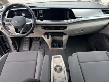 Car image 27