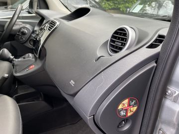 Car image 25