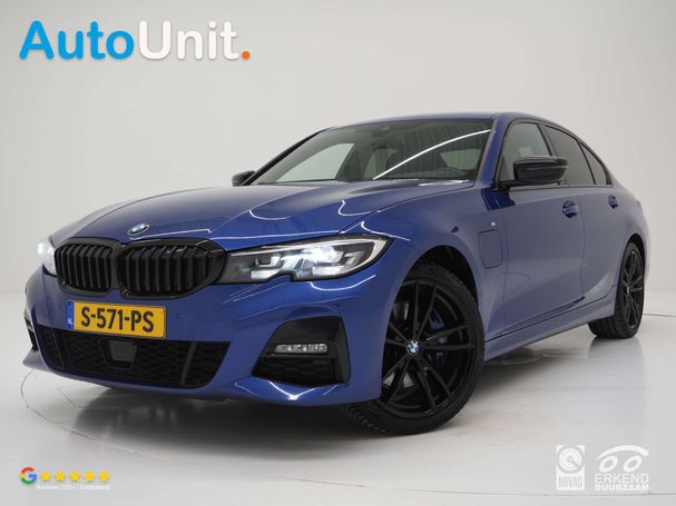 BMW 330e M Sport 215 kW image number 1