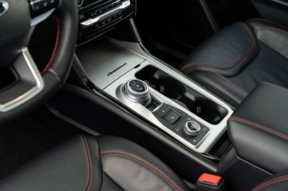 Car image 31