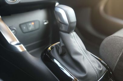 Car image 36