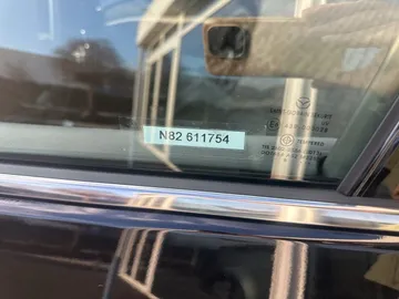 Car image 27