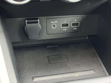 Car image 35