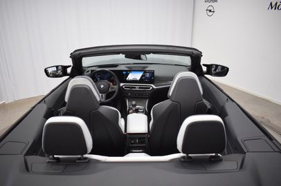 Car image 27