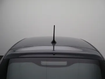 Car image 38