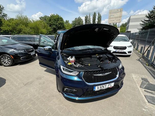 Chrysler Pacifica 208 kW image number 9