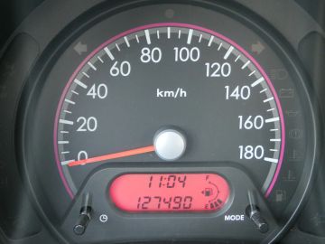 Car image 26
