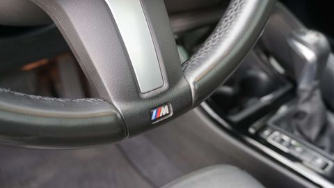 Car image 38