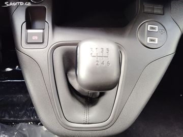 Car image 31