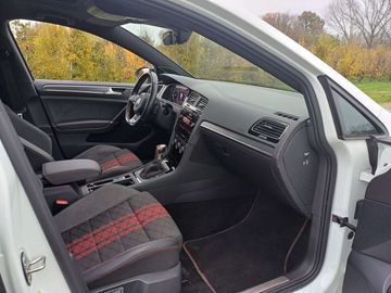 Car image 45