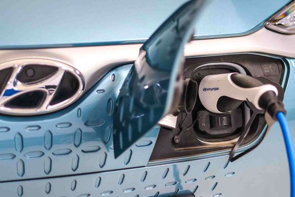 Hyundai Kona 150 kW image number 9