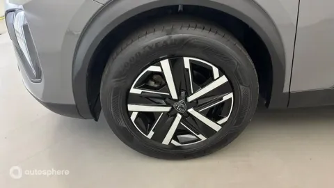 Car image 20