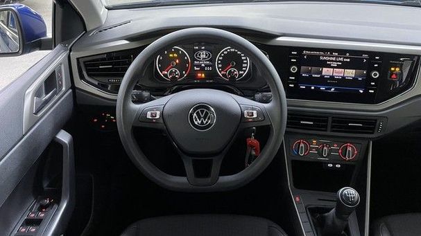 Volkswagen Polo 1.0 TSI Comfortline 70 kW image number 11