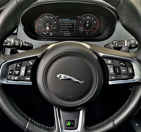 Jaguar E-Pace P300 AWD R-Dynamic HSE 221 kW image number 28