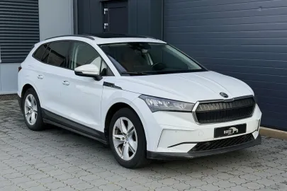 Car image 35