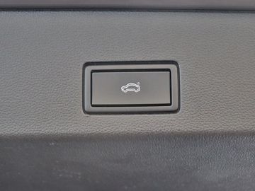 Car image 48