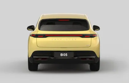 Car image 3