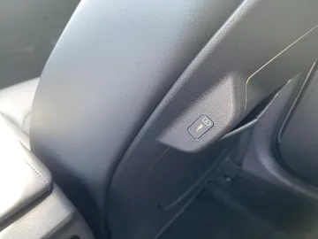 Car image 50