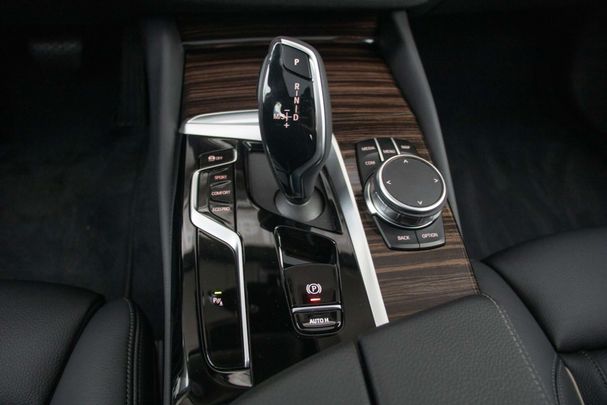 BMW 520i 135 kW image number 17