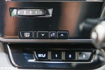 Car image 40