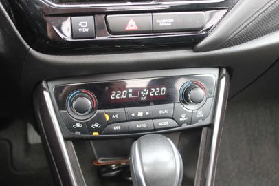 Car image 29