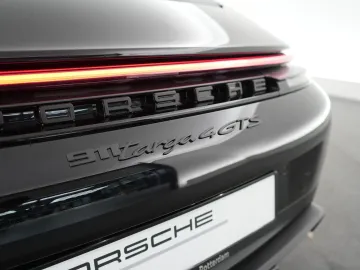 Car image 43