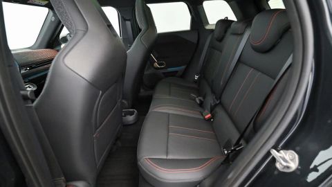 Car image 25
