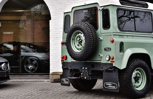 Land Rover Defender 90 90 kW image number 16