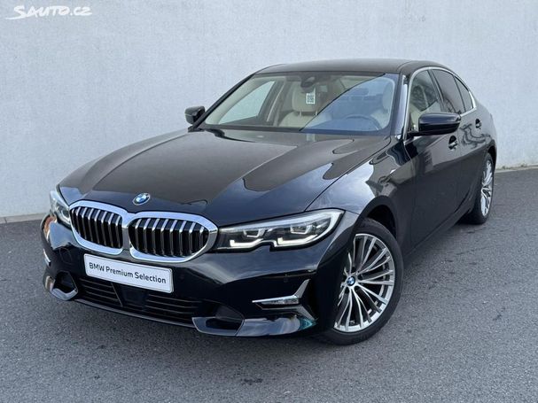 BMW 320d xDrive 140 kW image number 1