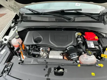 Car image 29