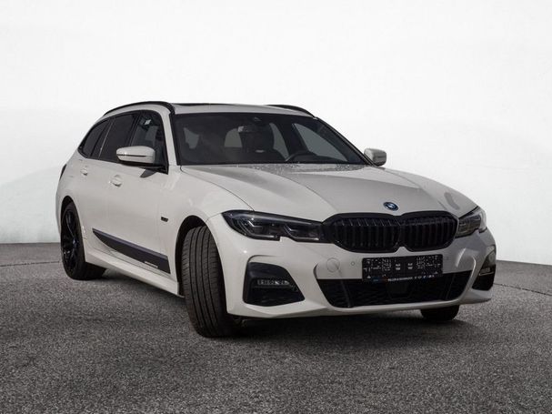 BMW 330 Touring 185 kW image number 2