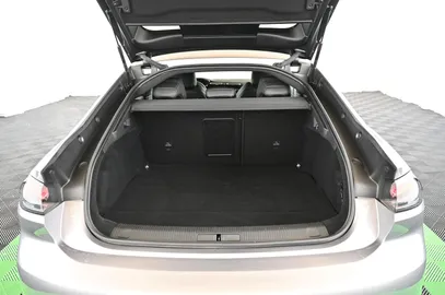 Car image 38