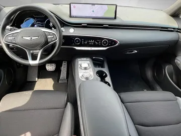 Car image 19