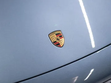 Car image 42