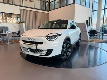 Car image 26