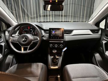 Car image 11