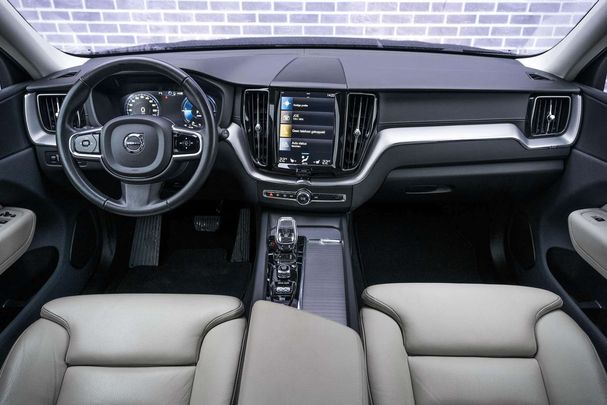 Volvo XC60 Recharge T8 AWD 287 kW image number 18