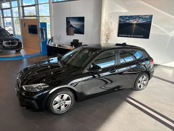 Car image 32