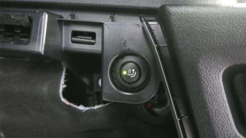 Car image 33