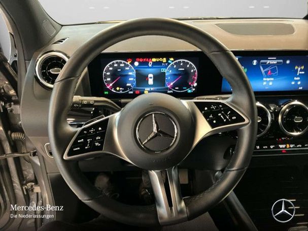 Mercedes-Benz GLA 180 100 kW image number 14