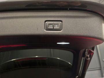 Car image 36