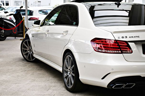 Mercedes-Benz E 63 AMG E 4Matic 410 kW image number 25