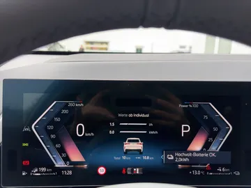 Car image 29