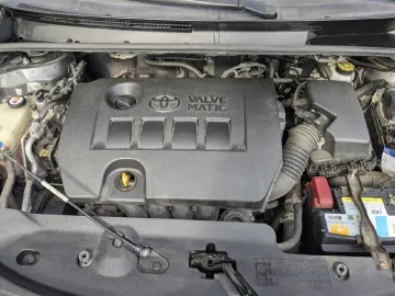 Car image 24