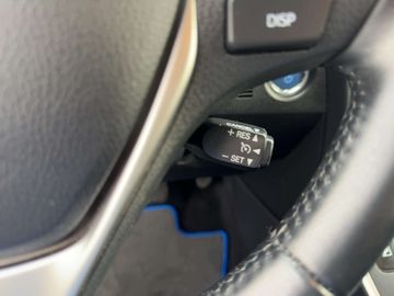 Car image 33