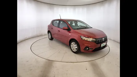 Car image 3