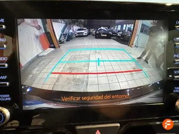 Car image 28