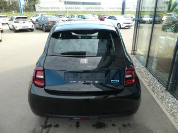 Car image 33