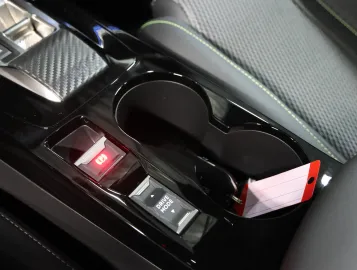 Car image 38