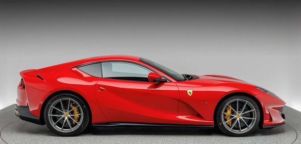 Ferrari 812 Superfast 588 kW image number 6